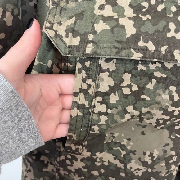 L.L. Bean Woman's Sz S Green Camo‎ Printed Hooded Fleece Lined Winter Jacket - Picture 4 of 11